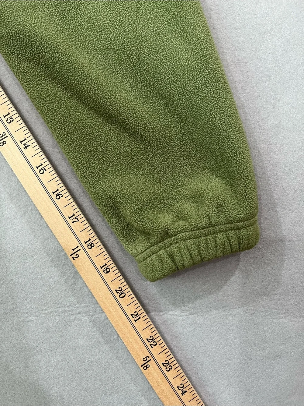 Nike Jordan Air Jordan Men's 1/4 Zip Fleece Sweatshirt Green Pockets Size M